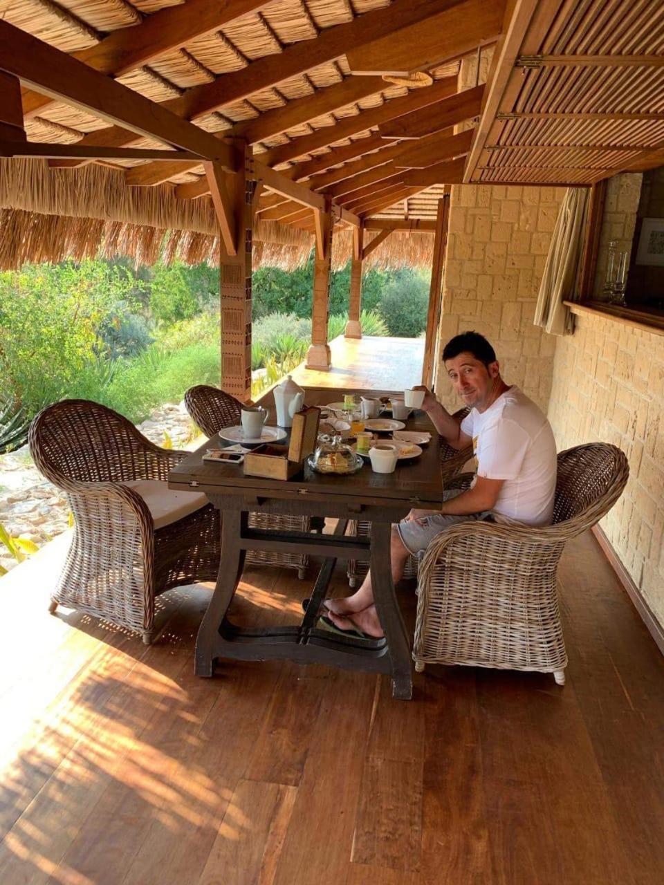 Bed and Breakfast Demeure De La Compagnie Generale Des Huiles Precieuses Ifaty Esterno foto