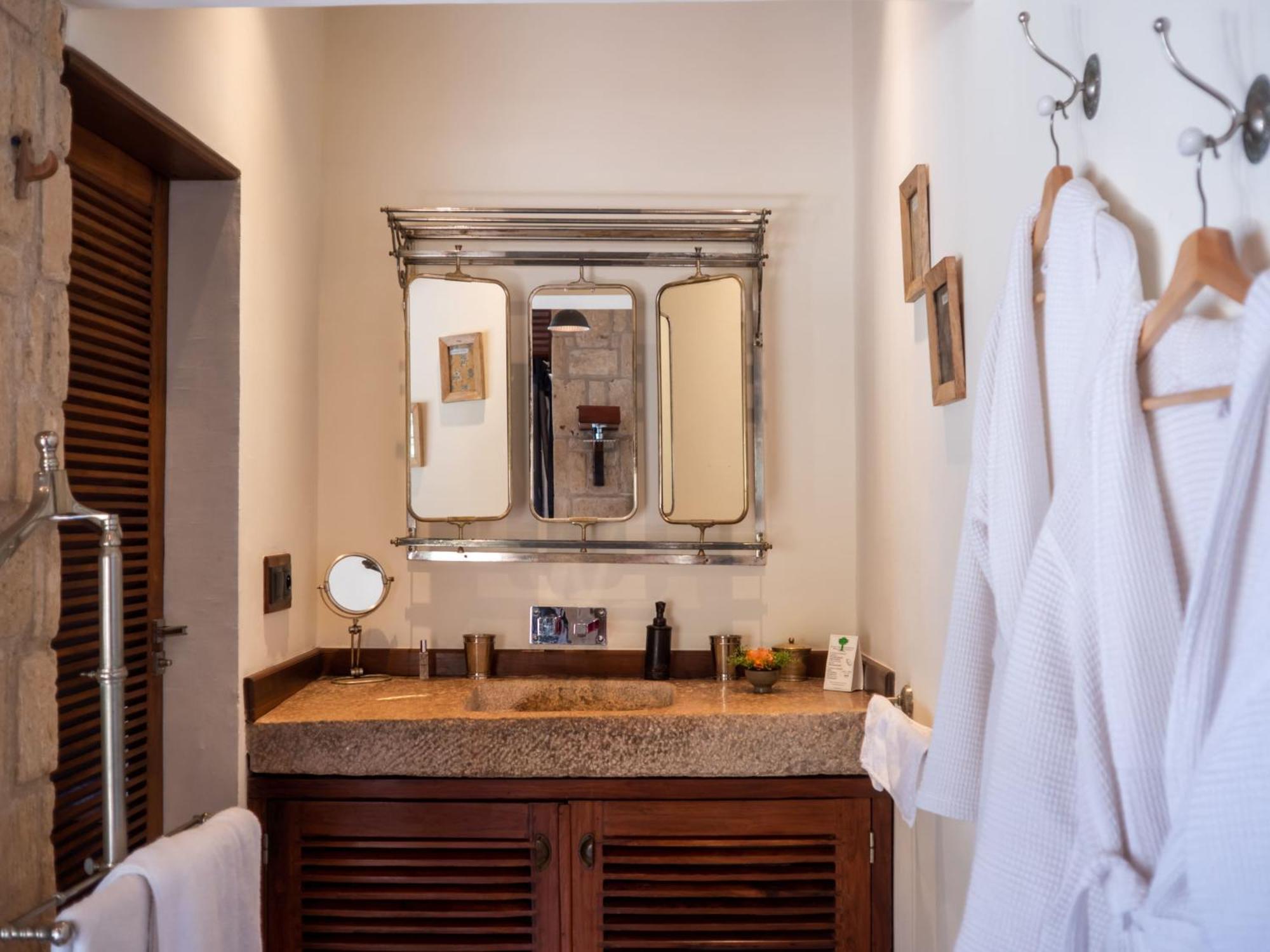 Bed and Breakfast Demeure De La Compagnie Generale Des Huiles Precieuses Ifaty Esterno foto